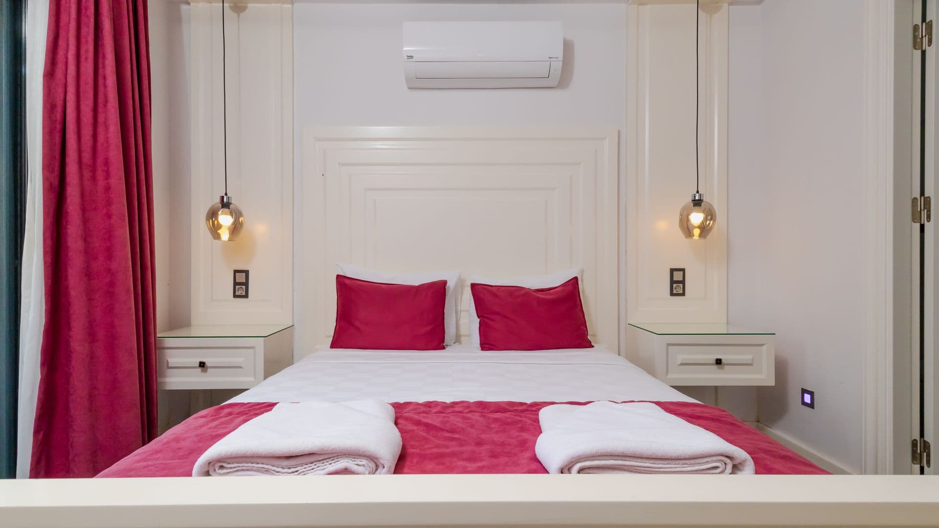Deluxe Room - Photo 4