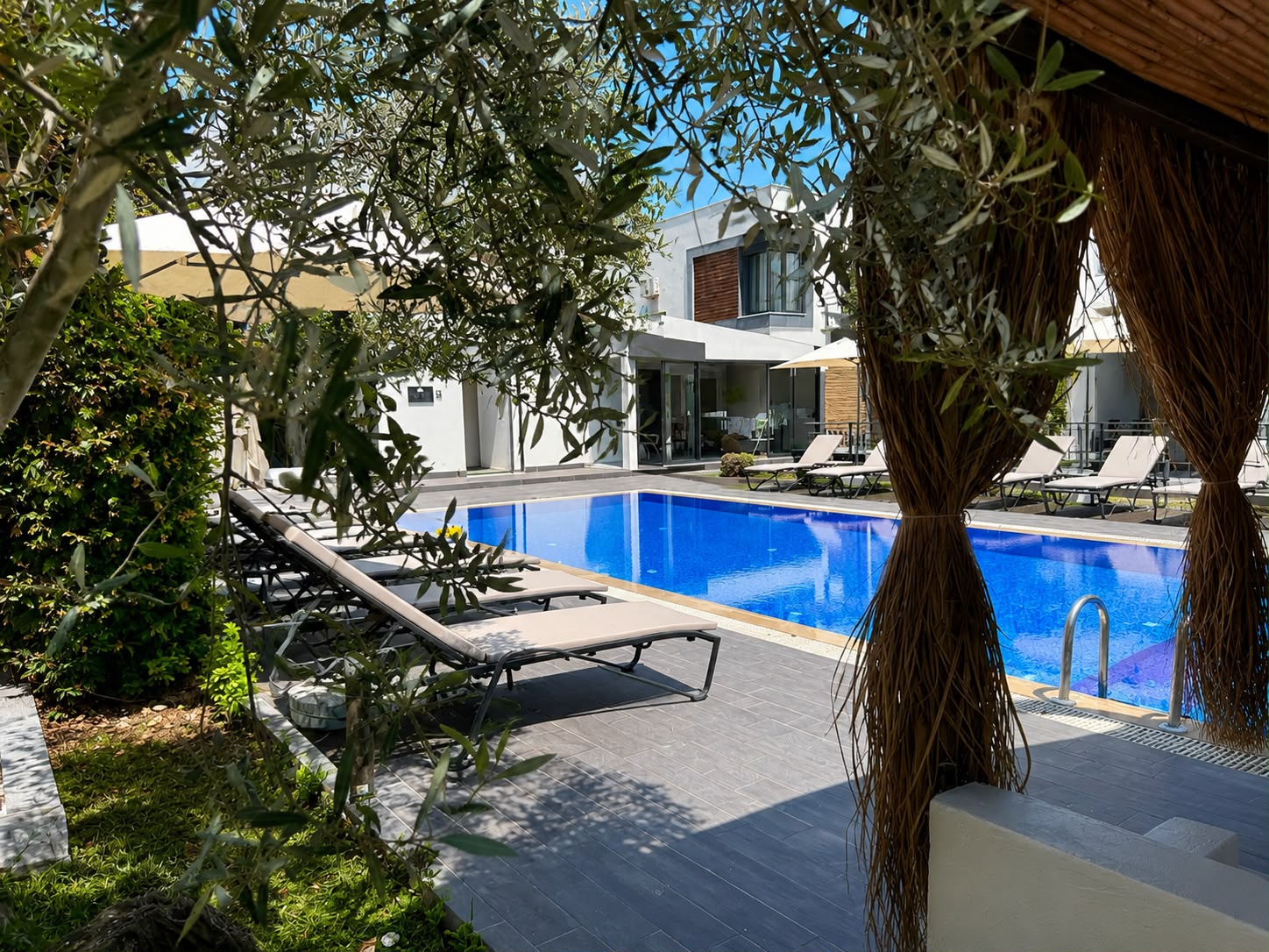 Cunda Garden
